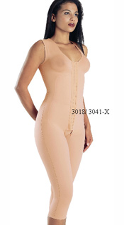 Body Suit below knee, Upper Body Vest, Front Closure, Pre-Molded Seamless Cup, Reinforced Torso, Open Crotch. Body Modelador debajo de la rodilla,&nbsp;Body Chaleco, Cierre Delantero, Pre-Hormada Seamless Copa, Refuerzo en el torso, Abertura Abierta.. 